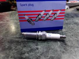 Spark plug, صالون, مكينة