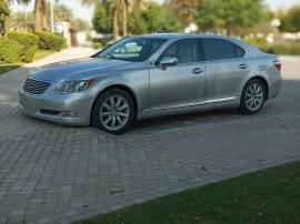  Lexus  LS 460 