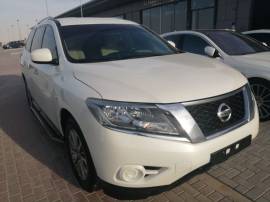 Nissan pathfinder 2016